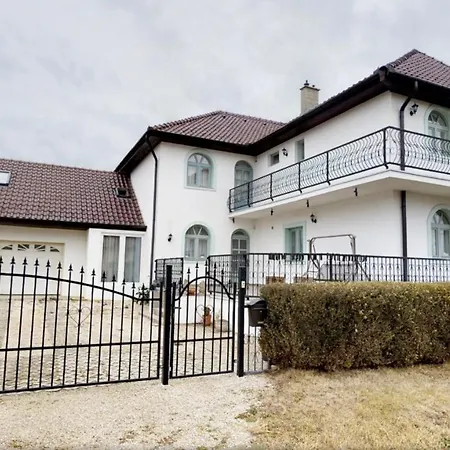 Apartment Weisses Haus Zalakaros
